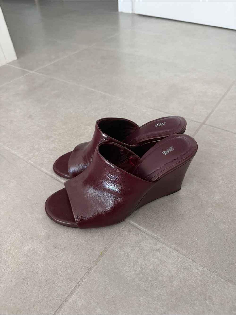 Zara Women’s Wine Red Leather Wedge Slide Sandals